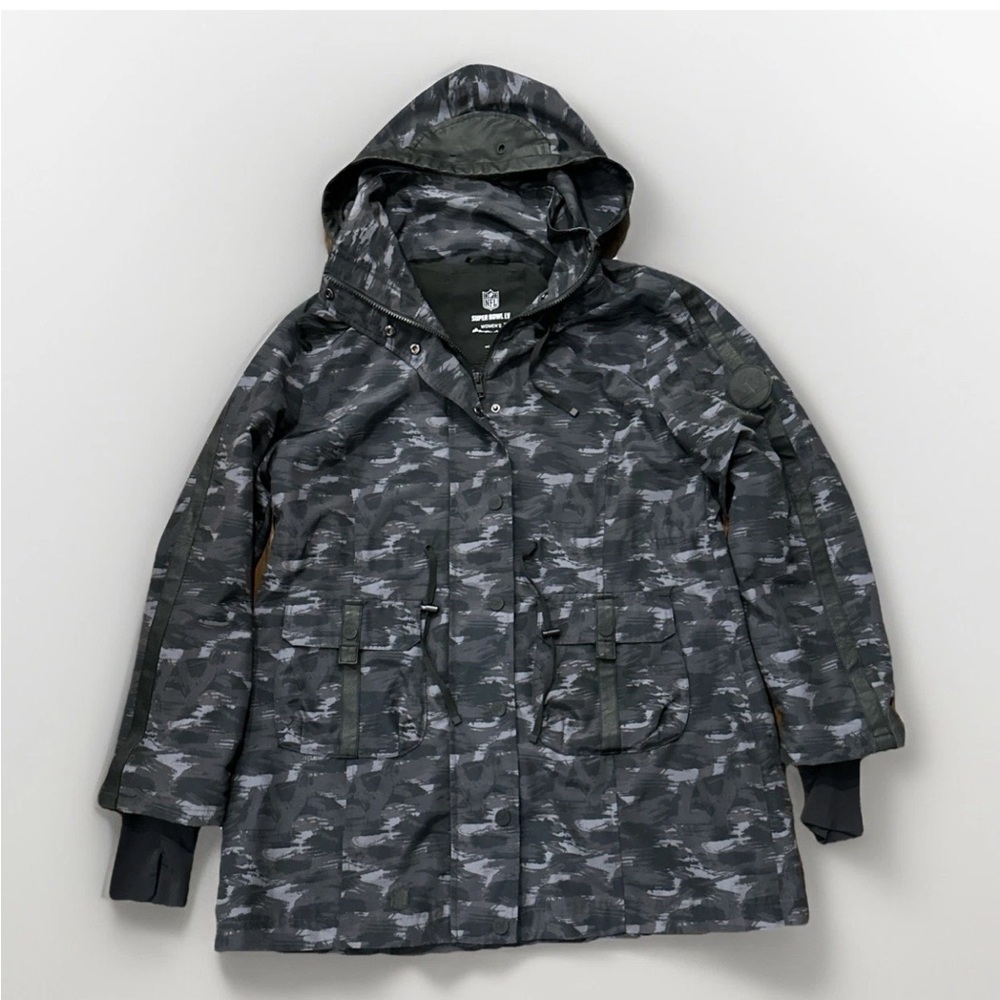 NFL Super Bowl LV Women's Size L Hooded Rain Jacket/Windbreaker Blue Camouflage